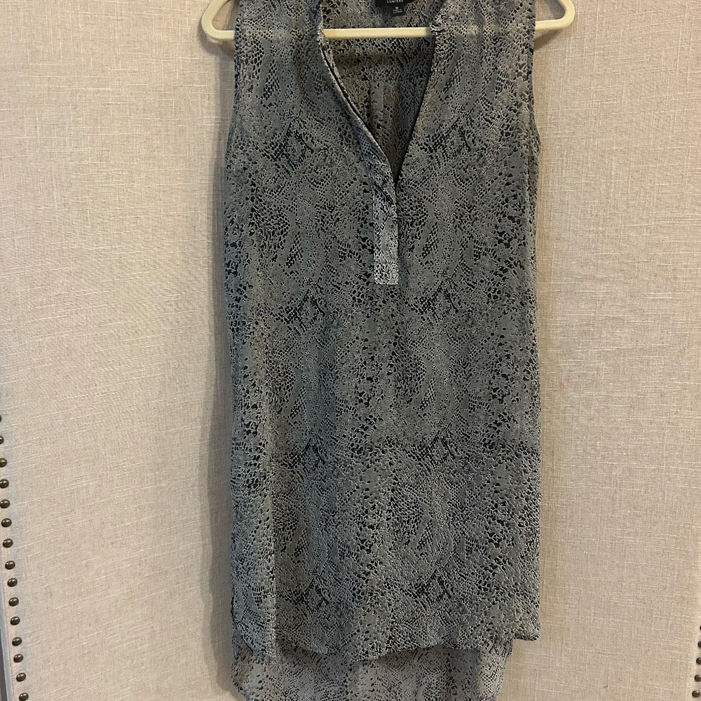 Lumiere Sleeveless Hi-Low Printed Sheer Top Cream and Black size M